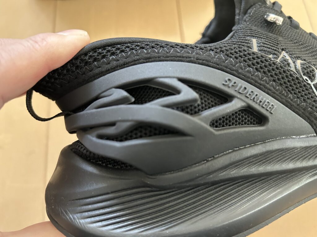 ラクーン靴　かかとのスパイダーヒールの圧縮写真