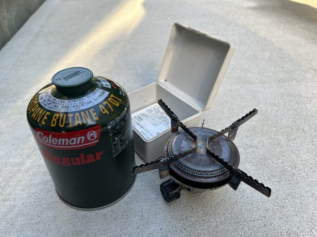 ミニコンロとガス缶